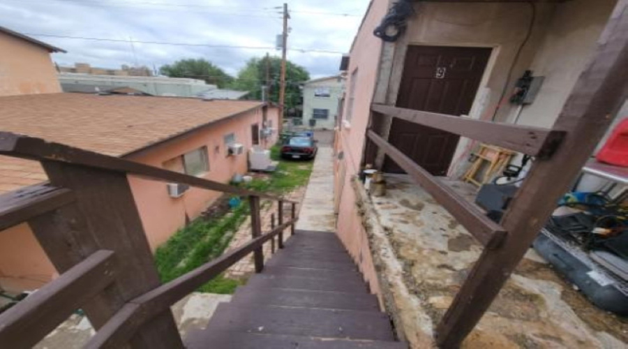 414 Main, Laredo, Texas 78040, ,Multi-family,For Sale,414 Main,20244259