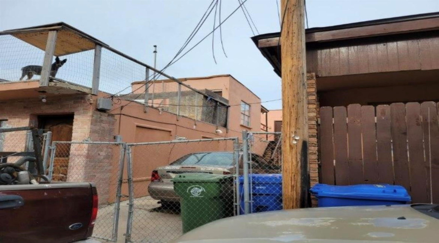 414 Main, Laredo, Texas 78040, ,Multi-family,For Sale,414 Main,20244259