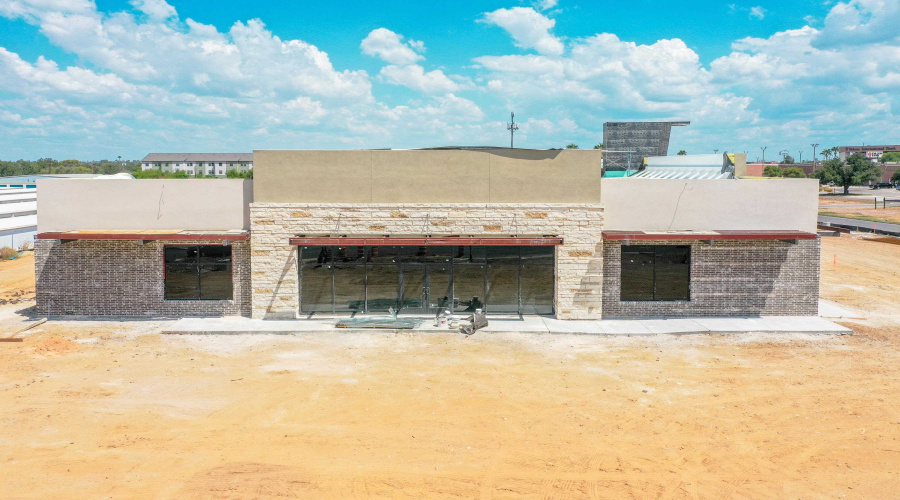 1016 Calton Rd, LAREDO, Texas 78041, 1 Room Rooms,1 BathroomBathrooms,Commercial retail/office,For Rent,1016 Calton Rd,20253902