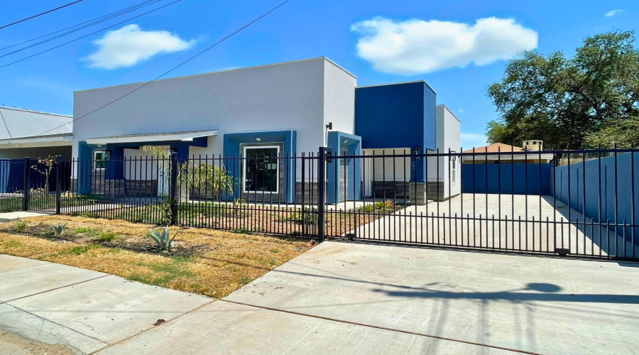 1619 Pierce St, Laredo, Texas 78041, ,Multi-family,For Sale,1619 Pierce St,20253881