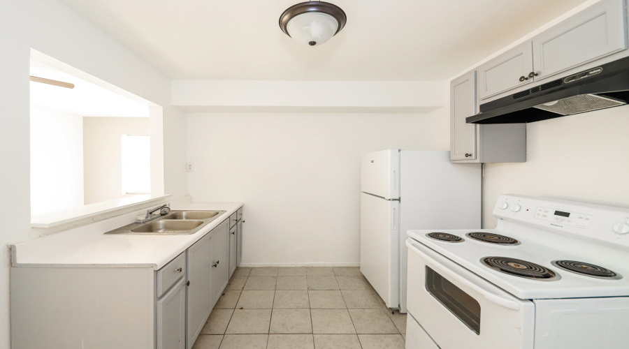 1001 Reynolds St, Laredo, Texas 78040, ,Multi-family,For Sale,1001 Reynolds St,20253977
