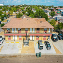 1001 Reynolds St, Laredo, Texas 78040, ,Multi-family,For Sale,1001 Reynolds St,20253977