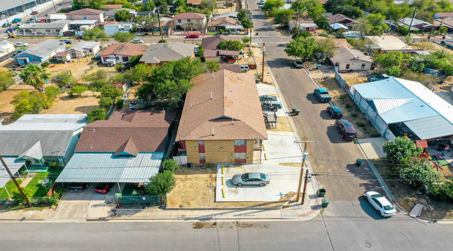 1001 Reynolds St, Laredo, Texas 78040, ,Multi-family,For Sale,1001 Reynolds St,20253977