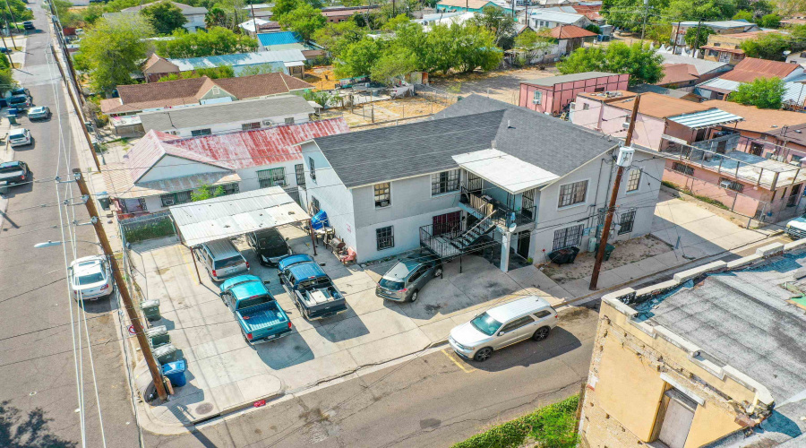 1702 Iturbide St, Laredo, Texas 78040, ,Multi-family,For Sale,1702 Iturbide St,20253978