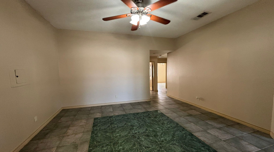 113 Ashton Lp, Laredo, Texas 78045, 4 Bedrooms Bedrooms, 7 Rooms Rooms,2 BathroomsBathrooms,Residential,For Sale,113 Ashton Lp,20253847