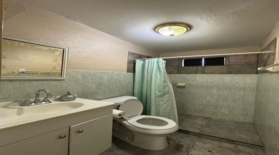 113 Ashton Lp, Laredo, Texas 78045, 4 Bedrooms Bedrooms, 7 Rooms Rooms,2 BathroomsBathrooms,Residential,For Sale,113 Ashton Lp,20253847