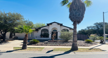 113 Ashton Lp, Laredo, Texas 78045, 4 Bedrooms Bedrooms, 7 Rooms Rooms,2 BathroomsBathrooms,Residential,For Sale,113 Ashton Lp,20253847