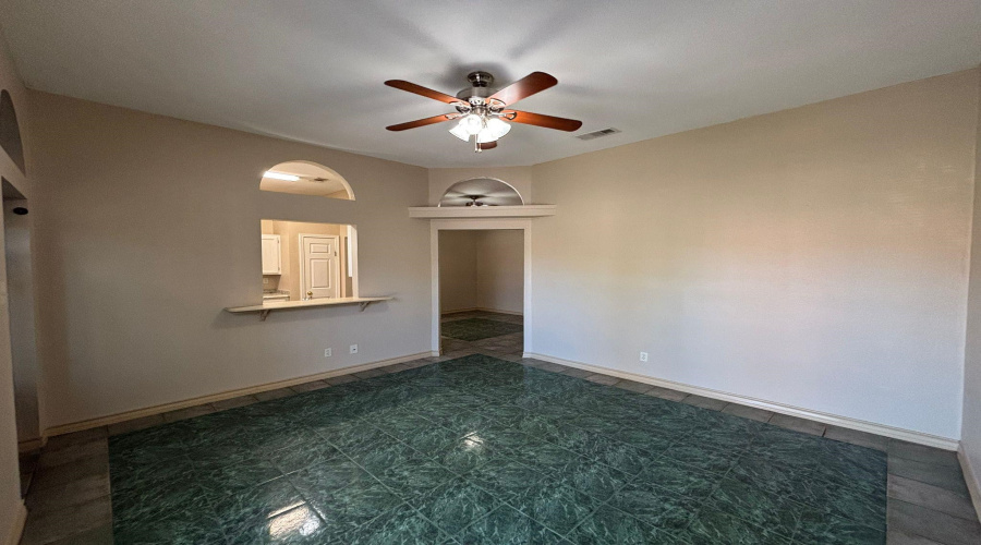 113 Ashton Lp, Laredo, Texas 78045, 4 Bedrooms Bedrooms, 7 Rooms Rooms,2 BathroomsBathrooms,Residential,For Sale,113 Ashton Lp,20253847