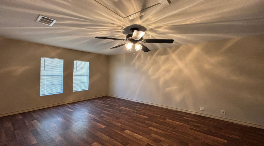 113 Ashton Lp, Laredo, Texas 78045, 4 Bedrooms Bedrooms, 7 Rooms Rooms,2 BathroomsBathrooms,Residential,For Sale,113 Ashton Lp,20253847