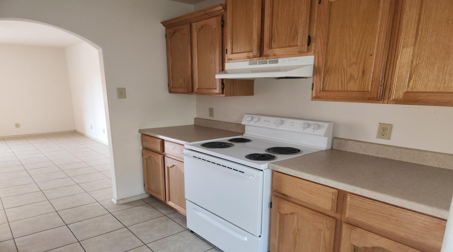 1720 Juarez Ave, Laredo, Texas 78040, 2 Bedrooms Bedrooms, 4 Rooms Rooms,1 BathroomBathrooms,Residential,For Rent,1720 Juarez Ave,20253882