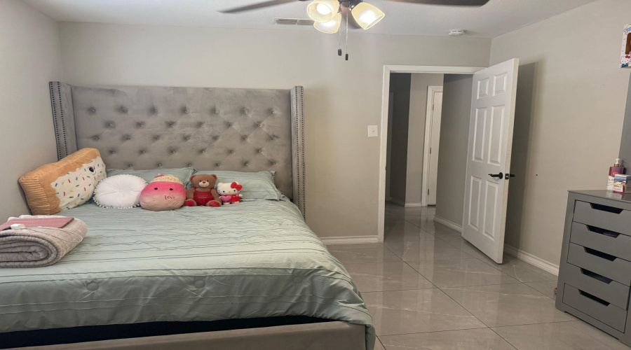 4804 Pita Dr, LAREDO, Texas 78041, 3 Bedrooms Bedrooms, 5 Rooms Rooms,2 BathroomsBathrooms,Residential,For Rent,4804 Pita Dr,20253865