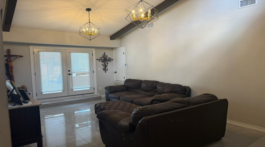4804 Pita Dr, LAREDO, Texas 78041, 3 Bedrooms Bedrooms, 5 Rooms Rooms,2 BathroomsBathrooms,Residential,For Rent,4804 Pita Dr,20253865
