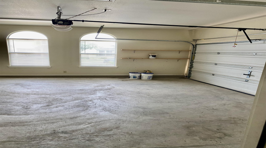 3905 Aidin St, laredo, Texas 78045, 4 Bedrooms Bedrooms, 7 Rooms Rooms,3 BathroomsBathrooms,Residential,For Sale,3905 Aidin St,20253873