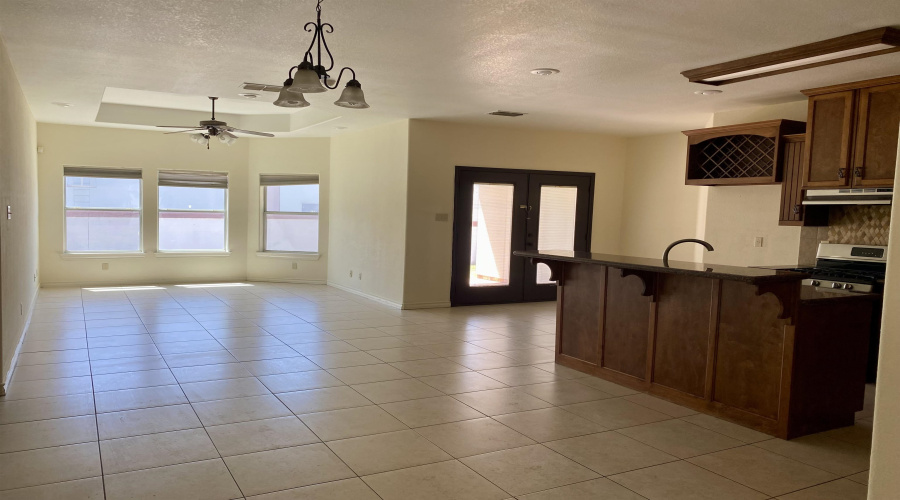 3905 Aidin St, laredo, Texas 78045, 4 Bedrooms Bedrooms, 7 Rooms Rooms,3 BathroomsBathrooms,Residential,For Sale,3905 Aidin St,20253873