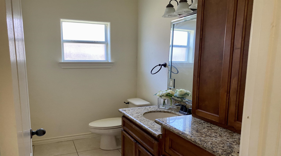 3905 Aidin St, laredo, Texas 78045, 4 Bedrooms Bedrooms, 7 Rooms Rooms,3 BathroomsBathrooms,Residential,For Sale,3905 Aidin St,20253873