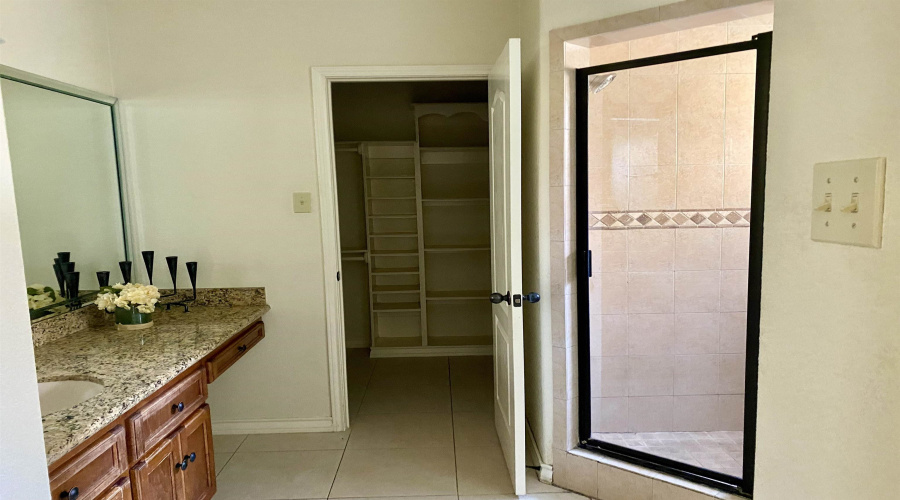 3905 Aidin St, laredo, Texas 78045, 4 Bedrooms Bedrooms, 7 Rooms Rooms,3 BathroomsBathrooms,Residential,For Sale,3905 Aidin St,20253873