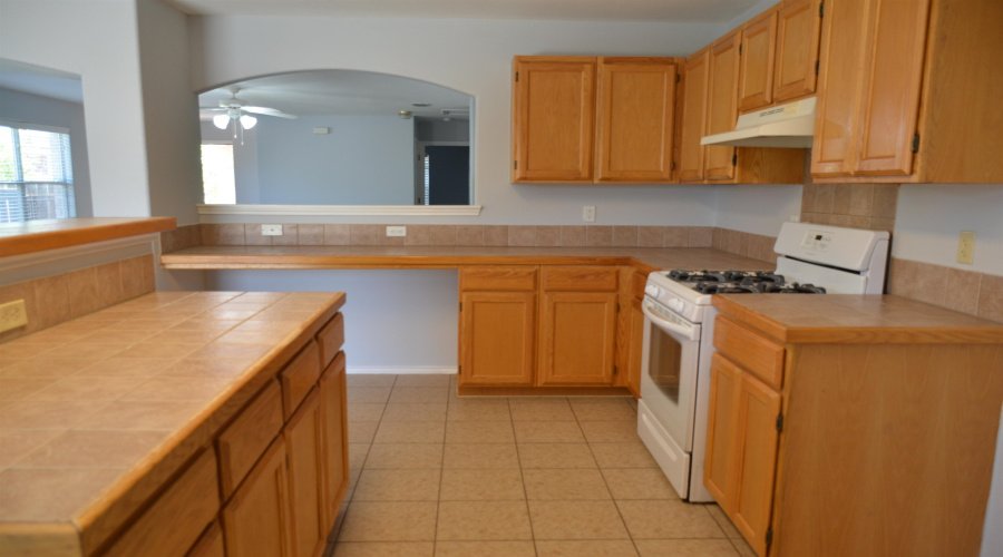 520 Gandara Dr, Laredo, Texas 78043-9999, 3 Bedrooms Bedrooms, 5 Rooms Rooms,2 BathroomsBathrooms,Residential,For Rent,520 Gandara Dr,20253875