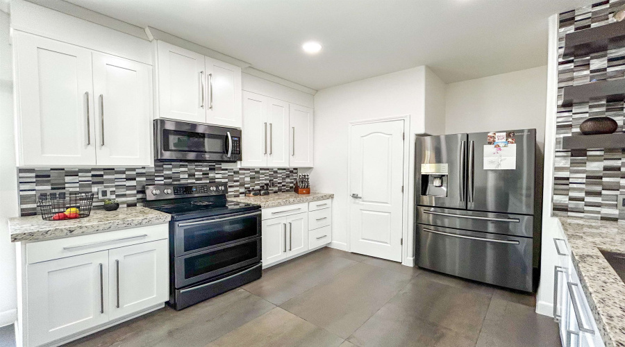 2619 San Isidro Pkwy, Laredo, Texas 78045, 2 Bedrooms Bedrooms, 4 Rooms Rooms,2 BathroomsBathrooms,Residential,For Sale,2619 San Isidro Pkwy,20253878