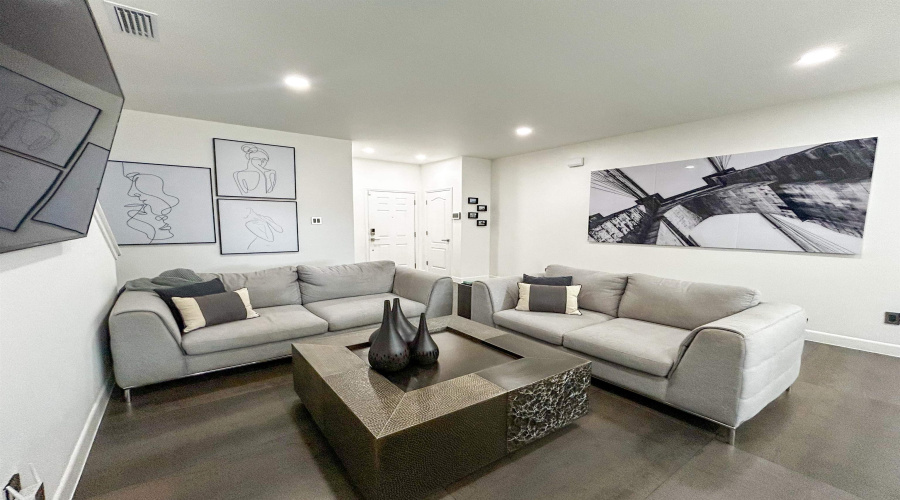 2619 San Isidro Pkwy, Laredo, Texas 78045, 2 Bedrooms Bedrooms, 4 Rooms Rooms,2 BathroomsBathrooms,Residential,For Sale,2619 San Isidro Pkwy,20253878