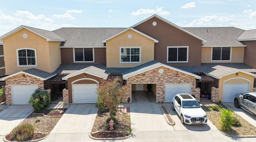 2619 San Isidro Pkwy, Laredo, Texas 78045, 2 Bedrooms Bedrooms, 4 Rooms Rooms,2 BathroomsBathrooms,Residential,For Sale,2619 San Isidro Pkwy,20253878