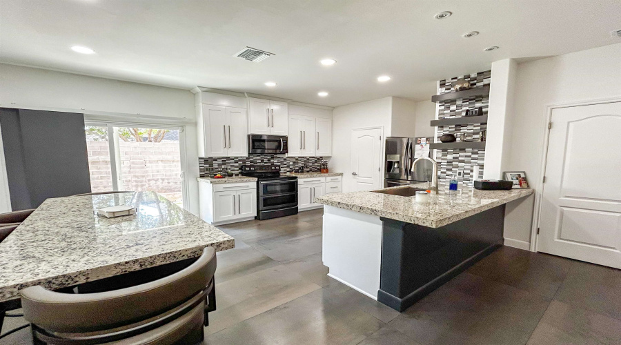 2619 San Isidro Pkwy, Laredo, Texas 78045, 2 Bedrooms Bedrooms, 4 Rooms Rooms,2 BathroomsBathrooms,Residential,For Sale,2619 San Isidro Pkwy,20253878