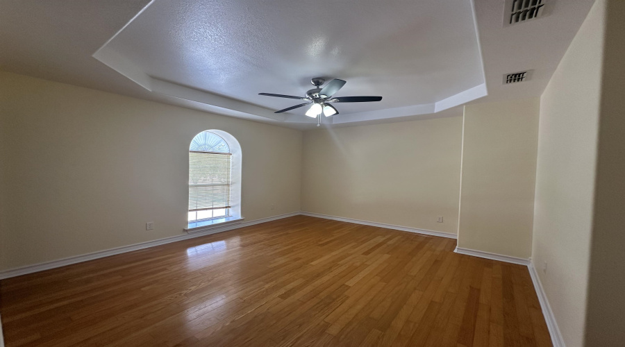 1000 Ranchway Dr, Laredo, Texas 78045, 3 Bedrooms Bedrooms, 7 Rooms Rooms,3 BathroomsBathrooms,Residential,For Rent,1000 Ranchway Dr,20253883