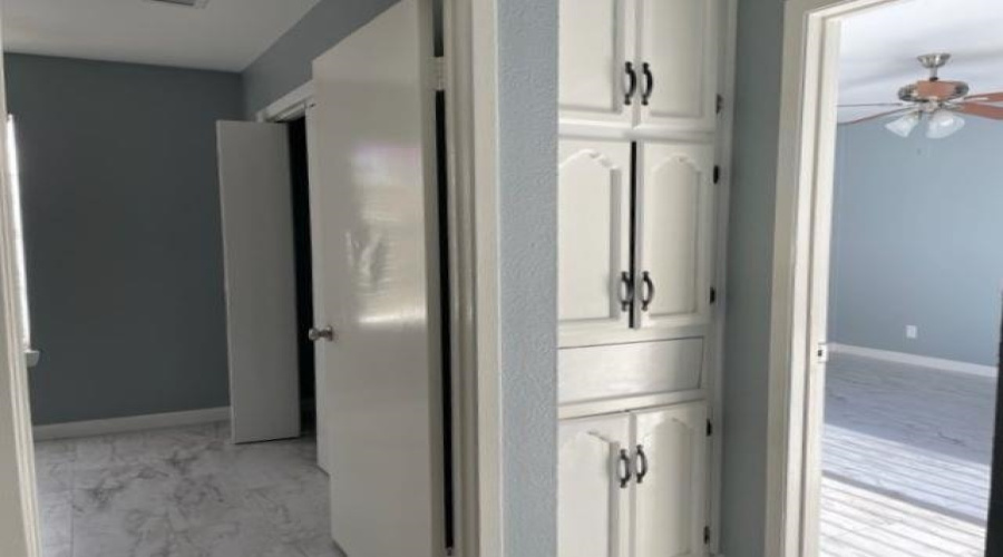 4902 Marcella Ave, Laredo, Texas 78041, 3 Bedrooms Bedrooms, 5 Rooms Rooms,1 BathroomBathrooms,Residential,For Rent,4902 Marcella Ave,20253885