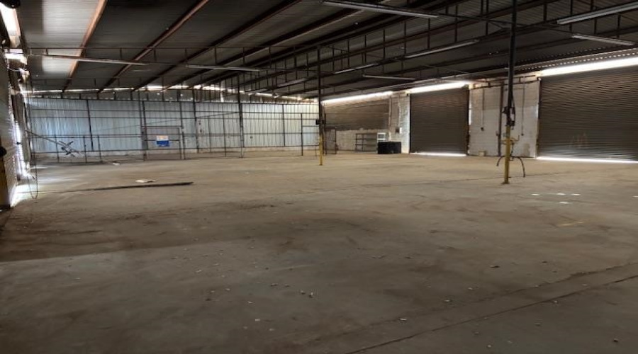 5215 U.S. Hwy 83 South, LAREDO, Texas 78046, 1 Bedroom Bedrooms, 21 Rooms Rooms,3 BathroomsBathrooms,Commercial/industrial,For Sale,5215 U.S. Hwy 83 South,20253983