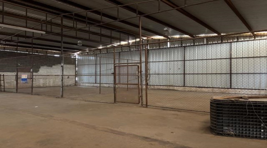 5215 U.S. Hwy 83 South, LAREDO, Texas 78046, 1 Bedroom Bedrooms, 21 Rooms Rooms,3 BathroomsBathrooms,Commercial/industrial,For Sale,5215 U.S. Hwy 83 South,20253983