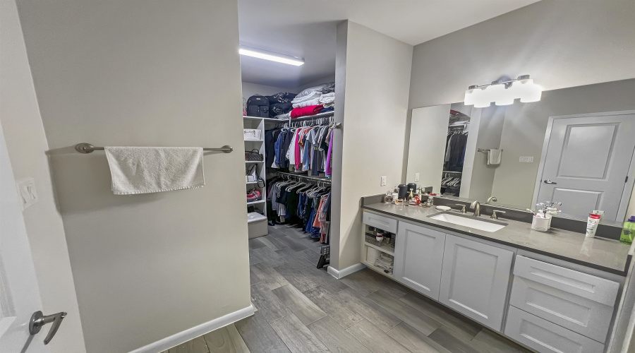 10902 International Blvd, LAREDO, Texas 78045, 3 Bedrooms Bedrooms, 5 Rooms Rooms,2 BathroomsBathrooms,Residential,For Rent,10902 International Blvd,20253892