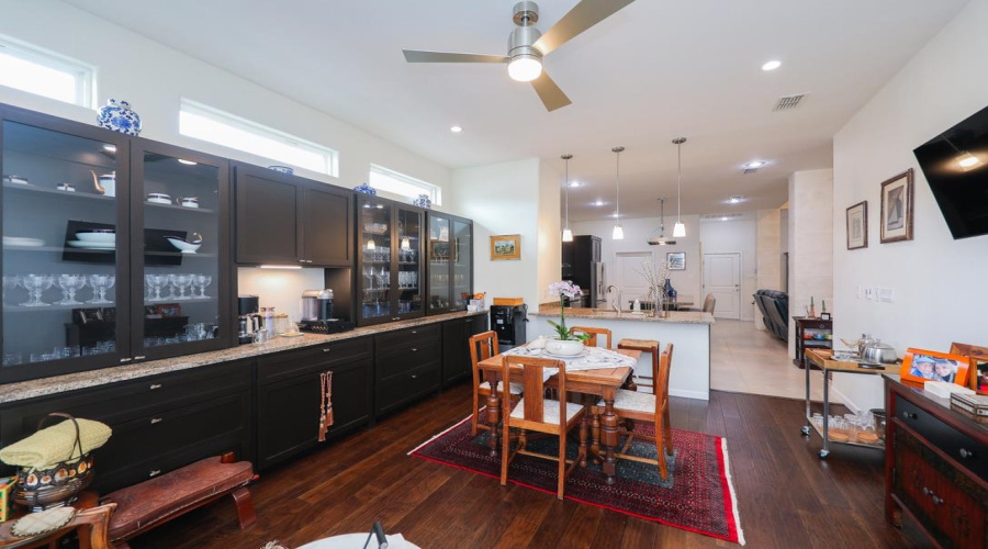 1107 Harlan St, Laredo, Texas 78045, 3 Bedrooms Bedrooms, 7 Rooms Rooms,2 BathroomsBathrooms,Residential,For Sale,1107 Harlan St,20253894