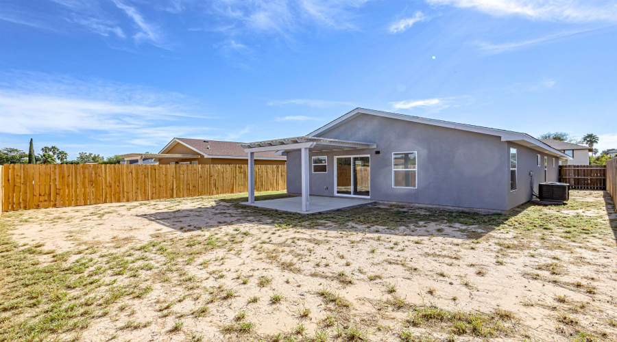 204 Alicante Dr, LAREDO, Texas 78046, 3 Bedrooms Bedrooms, 4 Rooms Rooms,2 BathroomsBathrooms,Residential,For Sale,204 Alicante Dr,20253896