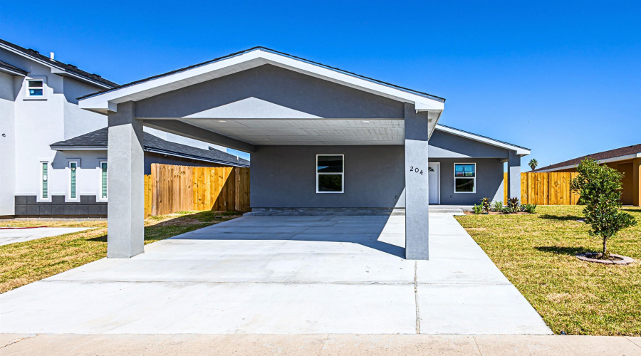 204 Alicante Dr, LAREDO, Texas 78046, 3 Bedrooms Bedrooms, 4 Rooms Rooms,2 BathroomsBathrooms,Residential,For Sale,204 Alicante Dr,20253896