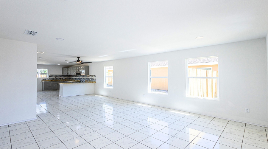 204 Alicante Dr, LAREDO, Texas 78046, 3 Bedrooms Bedrooms, 4 Rooms Rooms,2 BathroomsBathrooms,Residential,For Sale,204 Alicante Dr,20253896