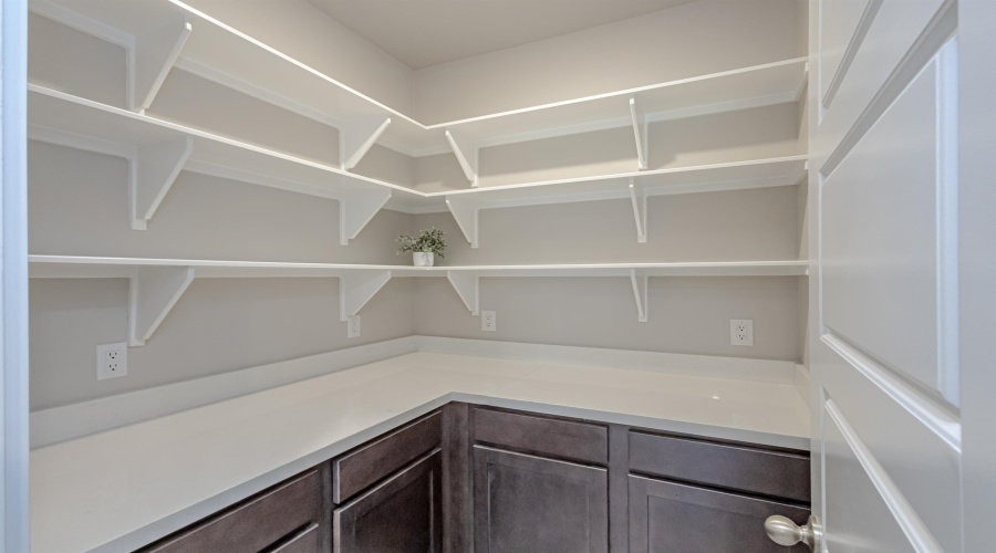 1615 Sambar Lp, Laredo, Texas 78045, 3 Bedrooms Bedrooms, 6 Rooms Rooms,2 BathroomsBathrooms,Residential,For Sale,1615 Sambar Lp,20253900