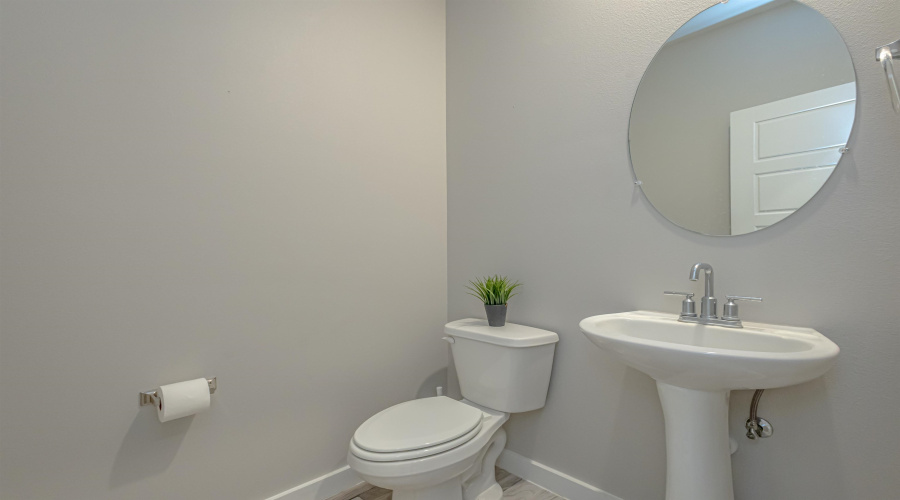 1615 Sambar Lp, Laredo, Texas 78045, 3 Bedrooms Bedrooms, 6 Rooms Rooms,2 BathroomsBathrooms,Residential,For Sale,1615 Sambar Lp,20253900