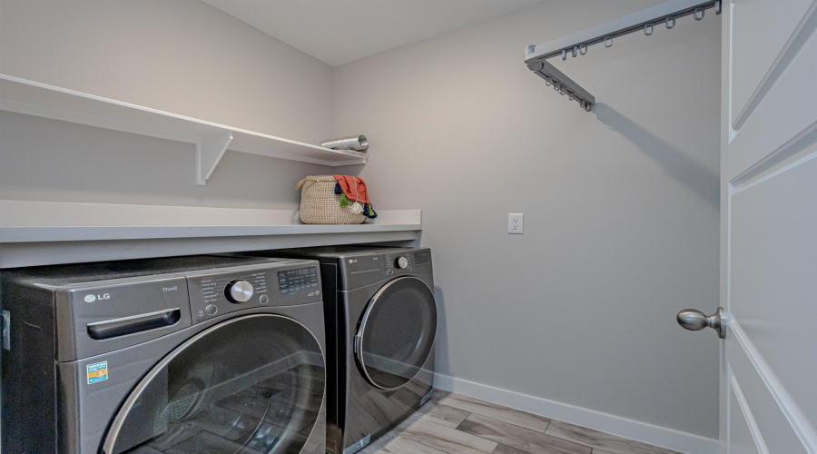 1615 Sambar Lp, Laredo, Texas 78045, 3 Bedrooms Bedrooms, 6 Rooms Rooms,2 BathroomsBathrooms,Residential,For Sale,1615 Sambar Lp,20253900