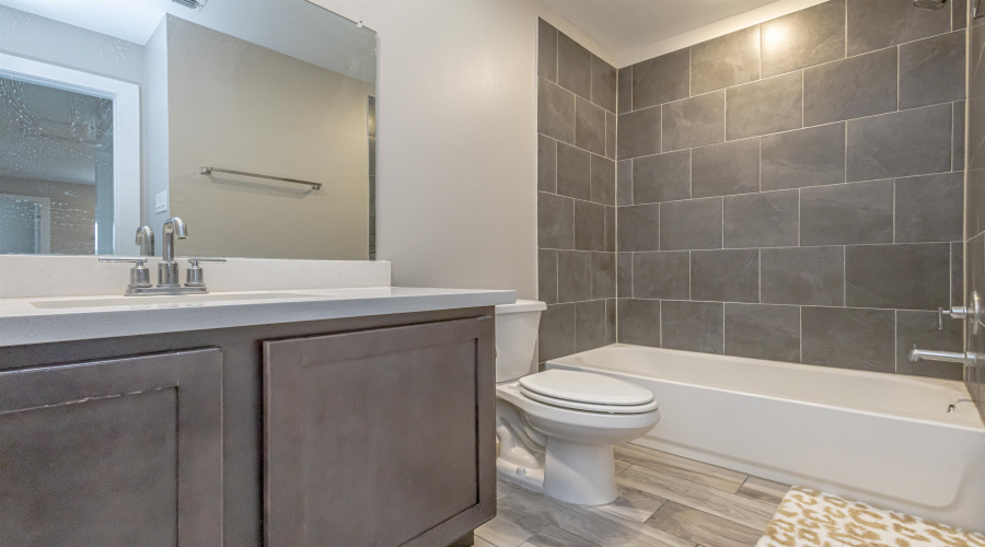 1615 Sambar Lp, Laredo, Texas 78045, 3 Bedrooms Bedrooms, 6 Rooms Rooms,2 BathroomsBathrooms,Residential,For Sale,1615 Sambar Lp,20253900