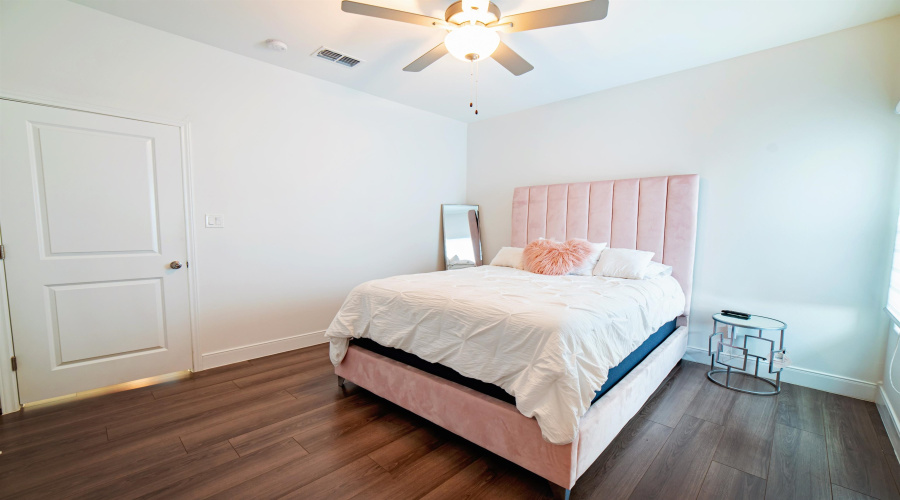 2404 Norman Mailer, laredo, Texas 78041, 4 Bedrooms Bedrooms, 7 Rooms Rooms,3 BathroomsBathrooms,Residential,For Rent,2404 Norman Mailer,20253913 2404 Norman Mailer, laredo, Texas 78041, 4 Bedrooms Bedrooms, 7 Rooms Rooms,3 BathroomsBathrooms,Residential,For Rent,2404 Norman Mailer,20253913