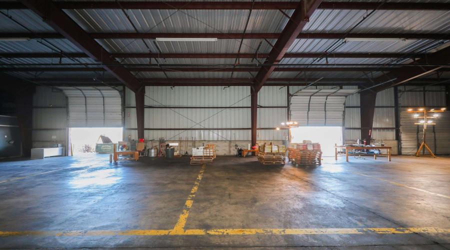 14415 Import Rd, Laredo, Texas 78045, 1 Bedroom Bedrooms, 6 Rooms Rooms,2 BathroomsBathrooms,Commercial/industrial,For Rent,14415 Import Rd,20254008