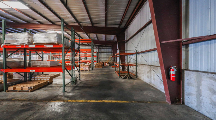 14415 Import Rd, Laredo, Texas 78045, 1 Bedroom Bedrooms, 6 Rooms Rooms,2 BathroomsBathrooms,Commercial/industrial,For Rent,14415 Import Rd,20254008