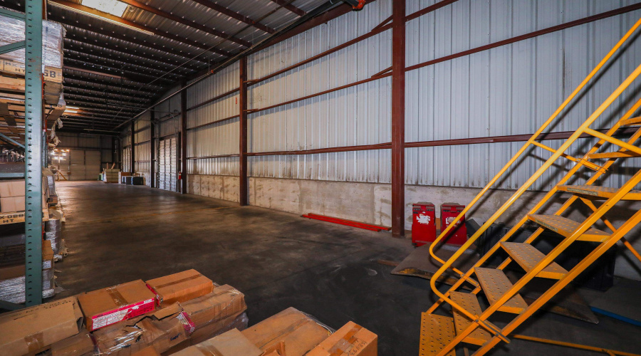 14415 Import Rd, Laredo, Texas 78045, 1 Bedroom Bedrooms, 6 Rooms Rooms,2 BathroomsBathrooms,Commercial/industrial,For Rent,14415 Import Rd,20254008