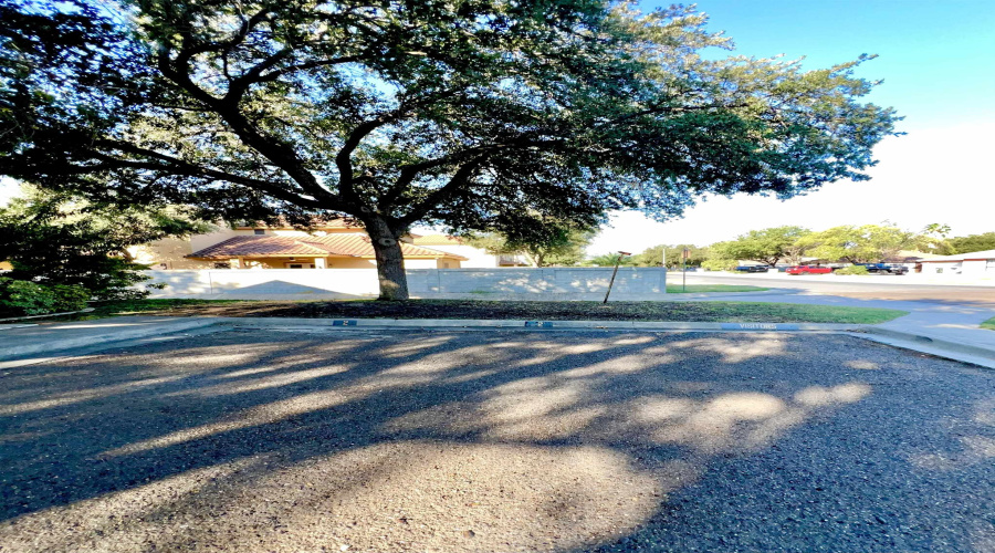 601 St James Dr, Laredo, Texas 78041, 3 Bedrooms Bedrooms, 6 Rooms Rooms,2 BathroomsBathrooms,Residential,For Rent,601 St James Dr,20253918