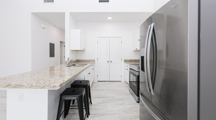 3911 Casa Blanca Lake Rd, Laredo, Texas 78041, 3 Bedrooms Bedrooms, 5 Rooms Rooms,2 BathroomsBathrooms,Residential,For Rent,3911 Casa Blanca Lake Rd,20253921