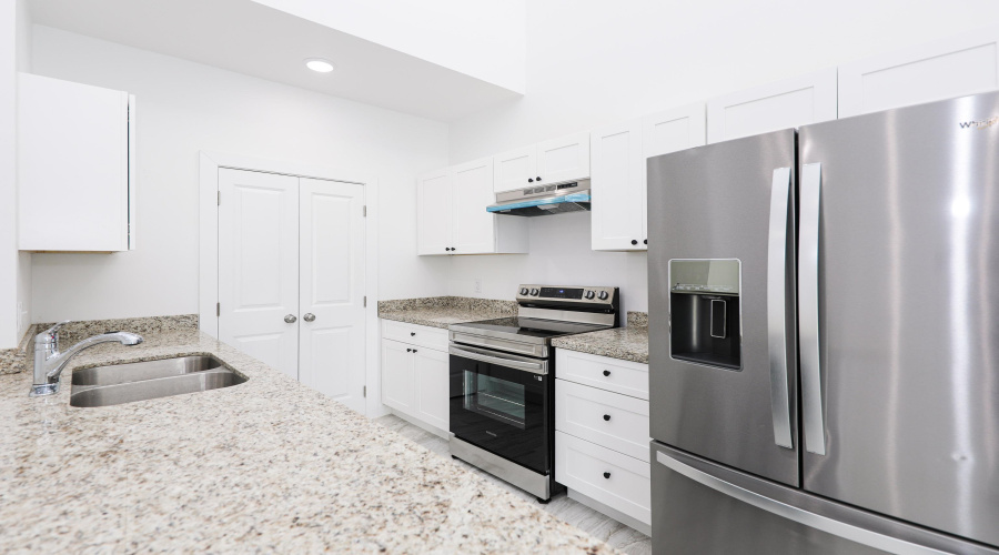 3911 Casa Blanca Lake Rd, Laredo, Texas 78041, 3 Bedrooms Bedrooms, 5 Rooms Rooms,2 BathroomsBathrooms,Residential,For Rent,3911 Casa Blanca Lake Rd,20253921