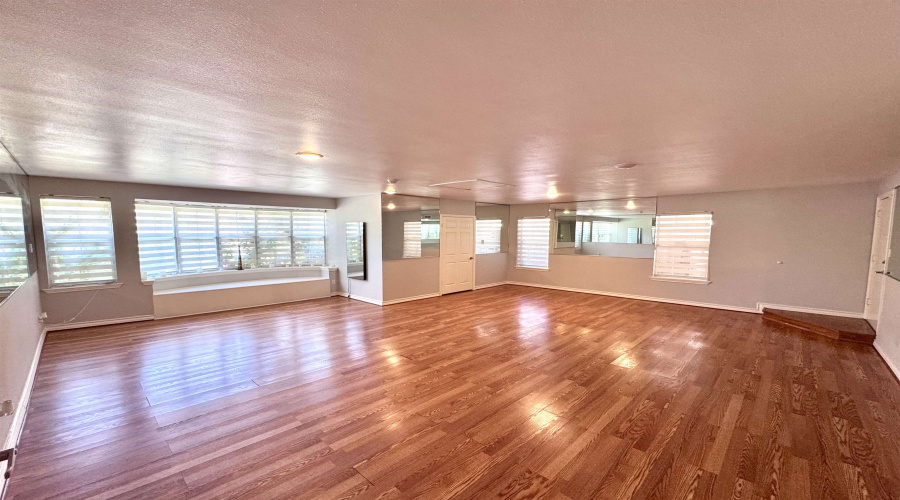 313 Linden Ln, Laredo, Texas 78041, 6 Bedrooms Bedrooms, 14 Rooms Rooms,5 BathroomsBathrooms,Residential,For Rent,313 Linden Ln,20253922 313 Linden Ln, Laredo, Texas 78041, 6 Bedrooms Bedrooms, 14 Rooms Rooms,5 BathroomsBathrooms,Residential,For Rent,313 Linden Ln,20253922