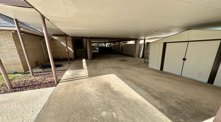 313 Linden Ln, Laredo, Texas 78041, 6 Bedrooms Bedrooms, 14 Rooms Rooms,5 BathroomsBathrooms,Residential,For Rent,313 Linden Ln,20253922 313 Linden Ln, Laredo, Texas 78041, 6 Bedrooms Bedrooms, 14 Rooms Rooms,5 BathroomsBathrooms,Residential,For Rent,313 Linden Ln,20253922