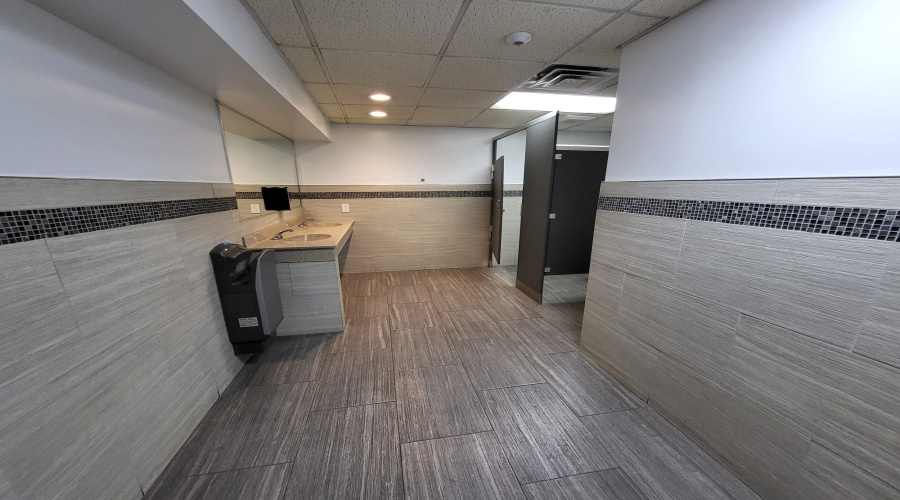 8422 Amparan Rd, Laredo, Texas 78045, 1 Bedroom Bedrooms, 21 Rooms Rooms,4 BathroomsBathrooms,Commercial/industrial,For Rent,8422 Amparan Rd,20254097