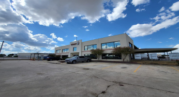 8422 Amparan Rd, Laredo, Texas 78045, 1 Bedroom Bedrooms, 21 Rooms Rooms,4 BathroomsBathrooms,Commercial/industrial,For Rent,8422 Amparan Rd,20254097