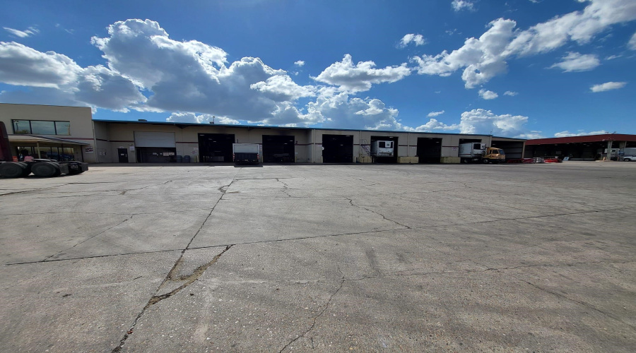 8422 Amparan Rd, Laredo, Texas 78045, 1 Bedroom Bedrooms, 21 Rooms Rooms,4 BathroomsBathrooms,Commercial/industrial,For Rent,8422 Amparan Rd,20254097